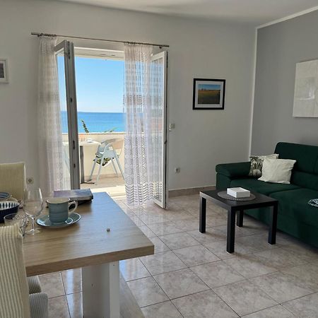 Emanuela 1 Apartment Novalja Luaran gambar