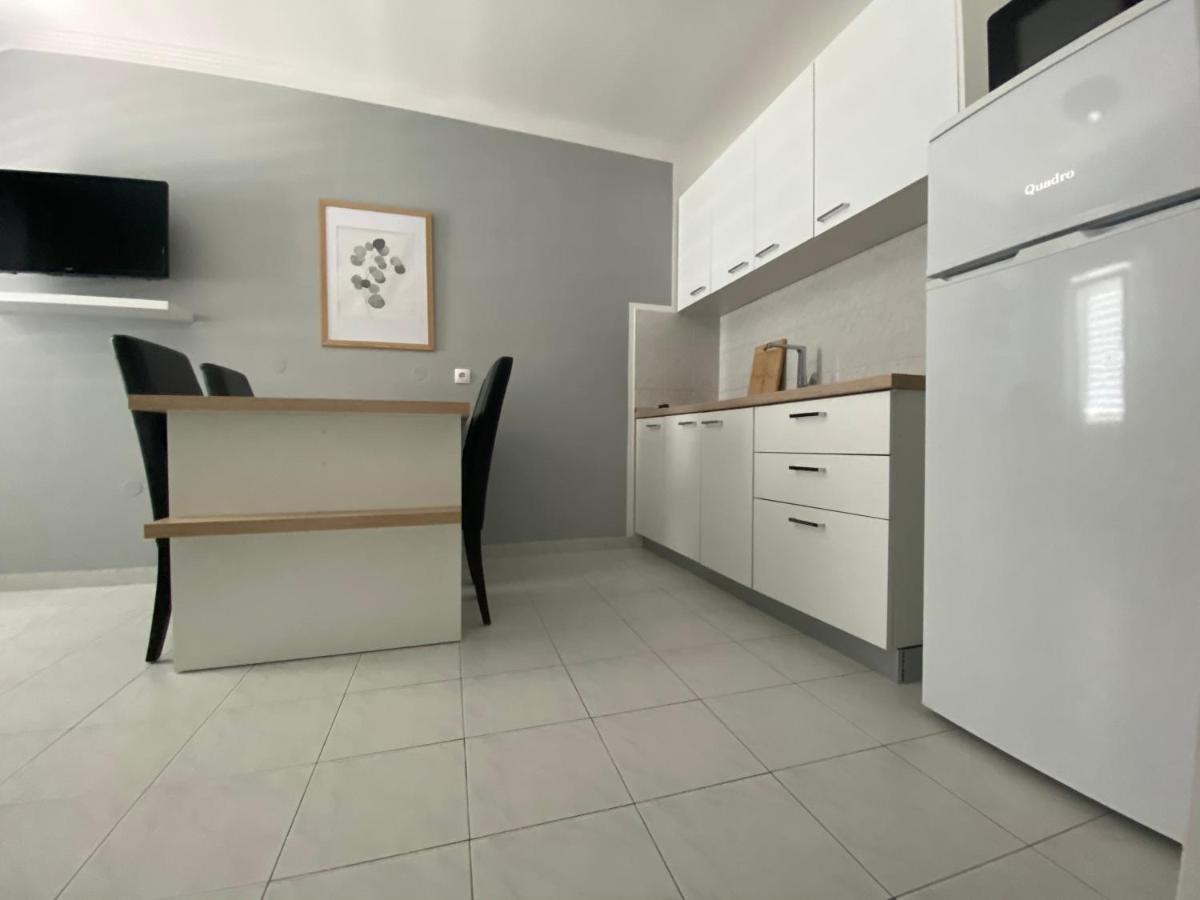 Emanuela 1 Apartment Novalja Luaran gambar